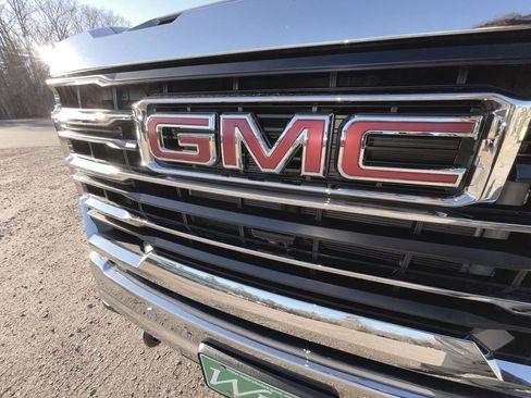 New 2026 GMC Sierra 2500 SLE w/ SLE Value Package; image 37