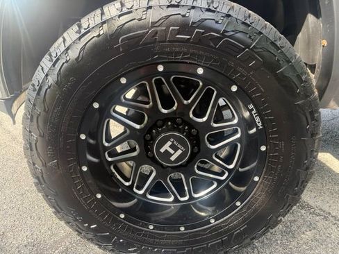 Used 2011 RAM 2500 SLT w/ Protection Group AWD/4WD image 10