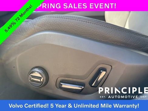 Certified 2025 Volvo S60 T8 Plus image 32