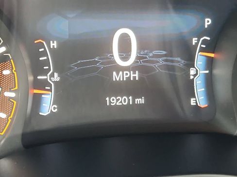 Used 2024 Jeep Compass Latitude image 16