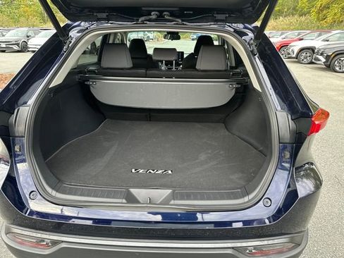 Used 2021 Toyota Venza LE w/ Carpet Mat Package (TMS) image 21