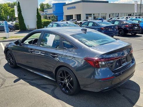 Used 2025 Honda Civic Sport image 4