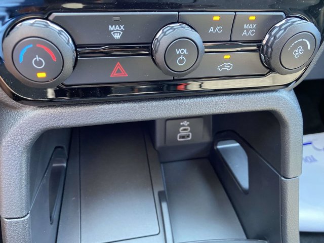New 2026 Ford Ranger XLT w/ FX4 Off-Road Package AWD/4WD image 16