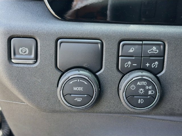 Used 2026 Chevrolet Silverado 1500 High Country w/ Midnight Edition RWD image 35