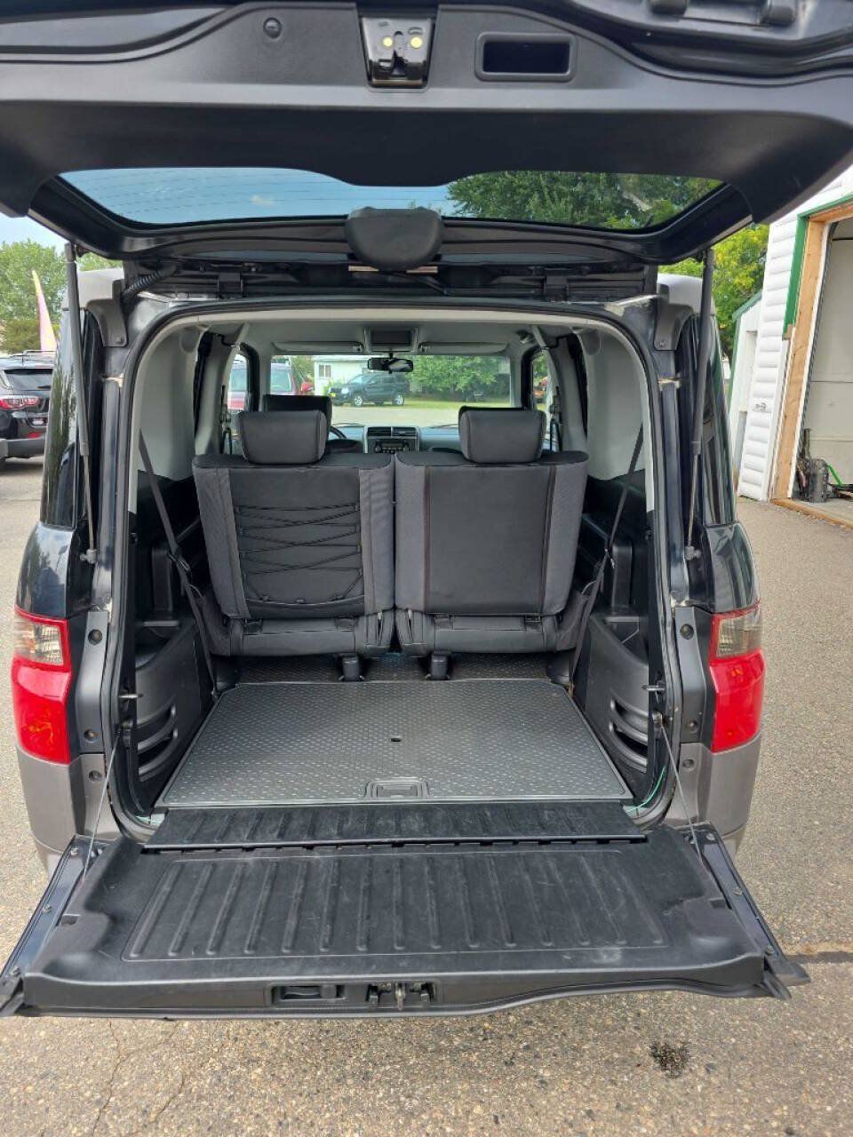Used 2004 Honda Element EX image 4