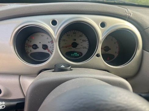 Used 2002 Chrysler PT Cruiser Touring FWD image 9