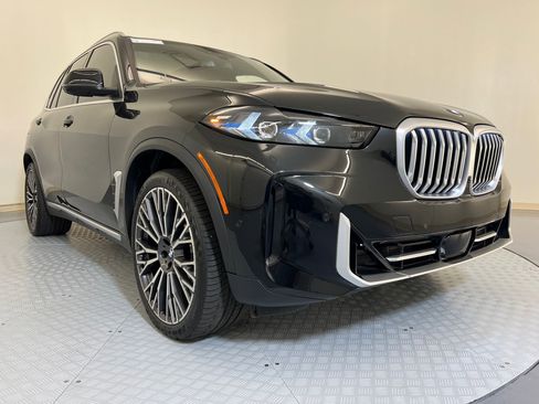 Used 2026 BMW X5 sDrive40i image 6