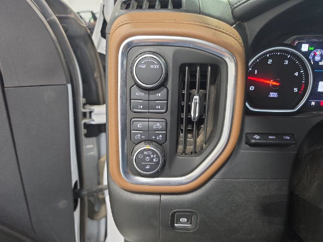 Used 2020 Chevrolet Silverado 2500 High Country w/ Z71 Off-Road Package AWD/4WD image 14