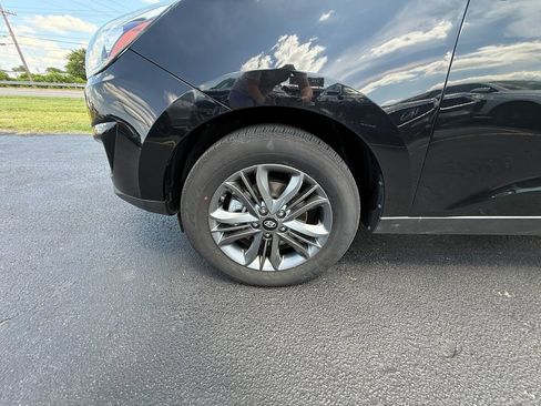 Used 2015 Hyundai Tucson GLS w/ Option Group 02 FWD image 10