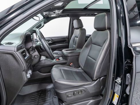 Used 2023 GMC Yukon XL SLT w/ SLT Luxury Package AWD/4WD image 15