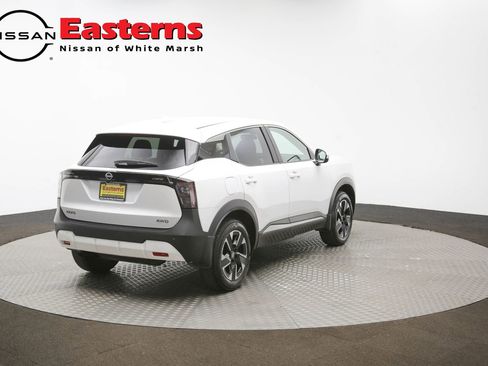 Used 2025 Nissan Kicks SV image 38