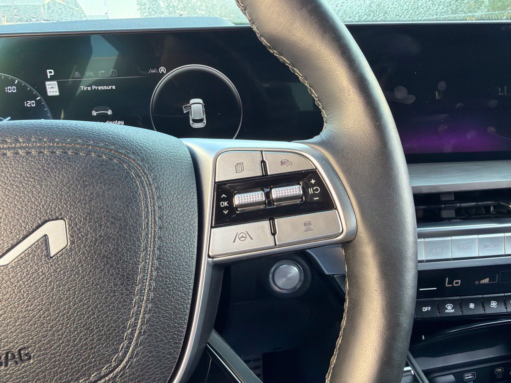 Used 2024 Kia Telluride SX Prestige X-Pro AWD/4WD image 35