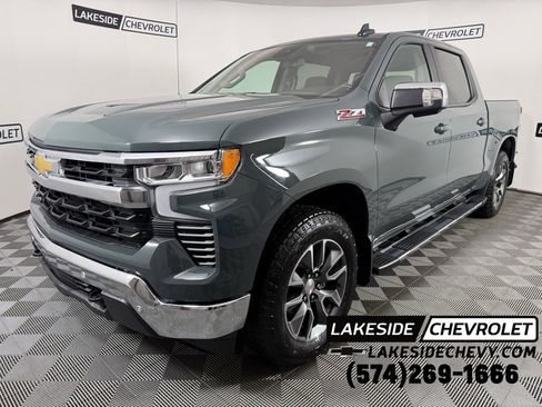 Used 2025 Chevrolet Silverado 1500 LT image 1