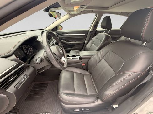 Used 2024 Nissan Altima 2.5 SR w/ SR Premium Package FWD image 23