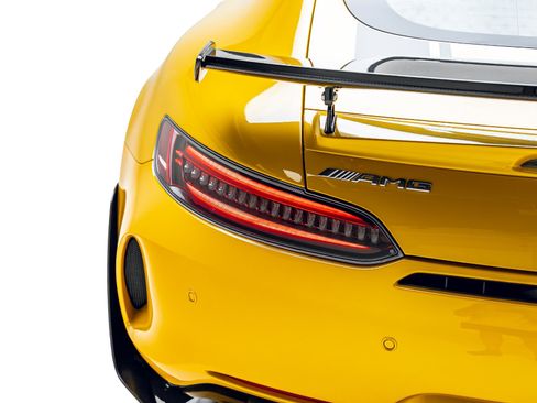 Used 2020 Mercedes-Benz AMG GT R image 29