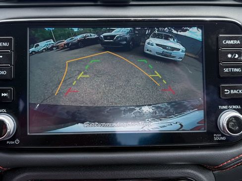 New 2025 Nissan Versa SR w/ Trunk Package FWD image 16