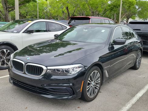 Used 2019 BMW 530i w/ Convenience Package RWD image 3