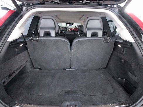 Used 2018 Volvo XC90 T6 Momentum w/ Convenience Package image 28