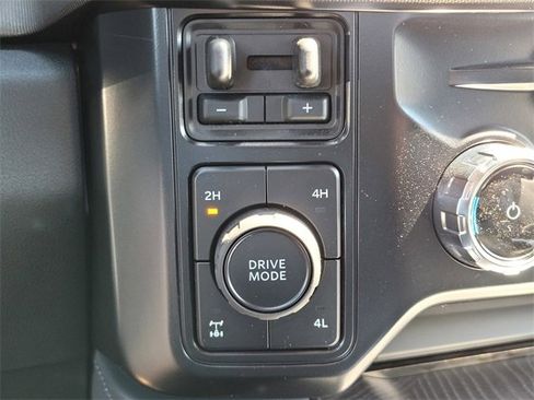 New 2025 Ford F250 Platinum image 10