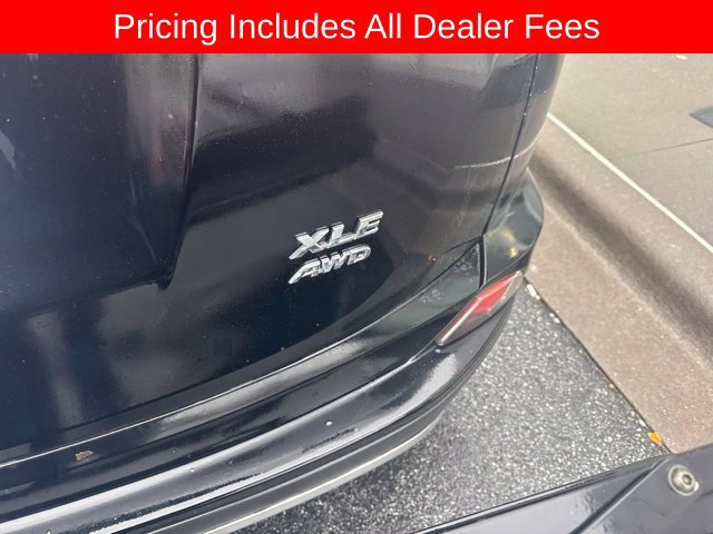 Used 2018 Toyota RAV4 XLE w/ Plus Extra Value Package AWD/4WD image 7
