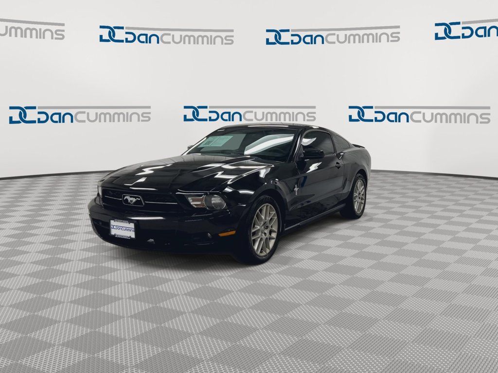 Used 2012 Ford Mustang Premium RWD image 4