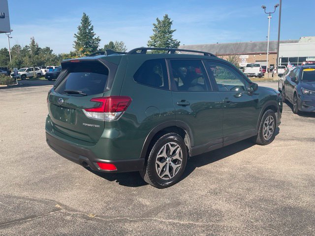 Certified 2023 Subaru Forester Premium AWD/4WD image 8