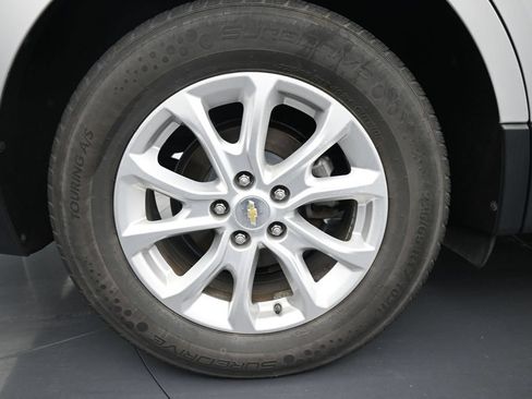 Used 2018 Chevrolet Equinox LT w/ Sun & Infotainment Package FWD image 10