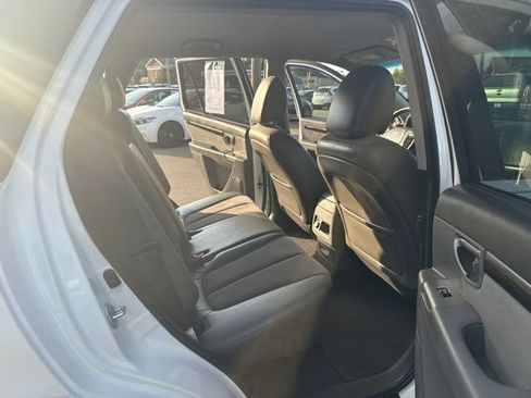 Used 2011 Hyundai Santa Fe SE AWD/4WD image 12
