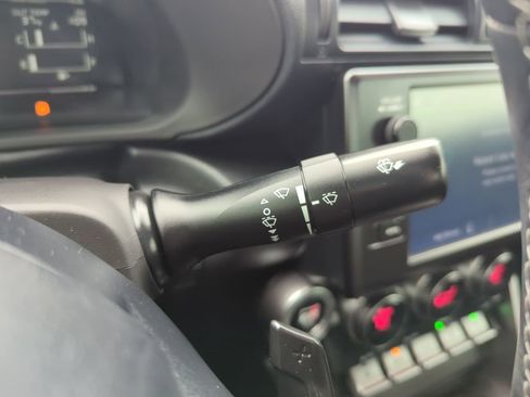 Used 2023 Toyota GR86 Premium w/ ALL Weather Mat Package (TMS) image 32