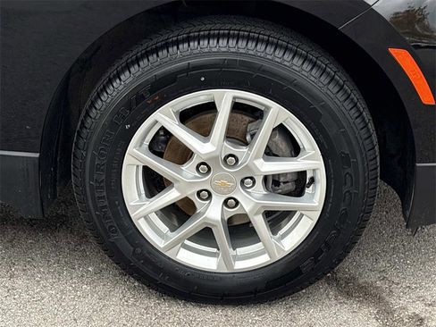 Used 2023 Chevrolet Equinox LT image 11
