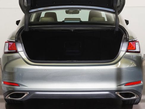 Used 2019 Lexus ES 350 image 33