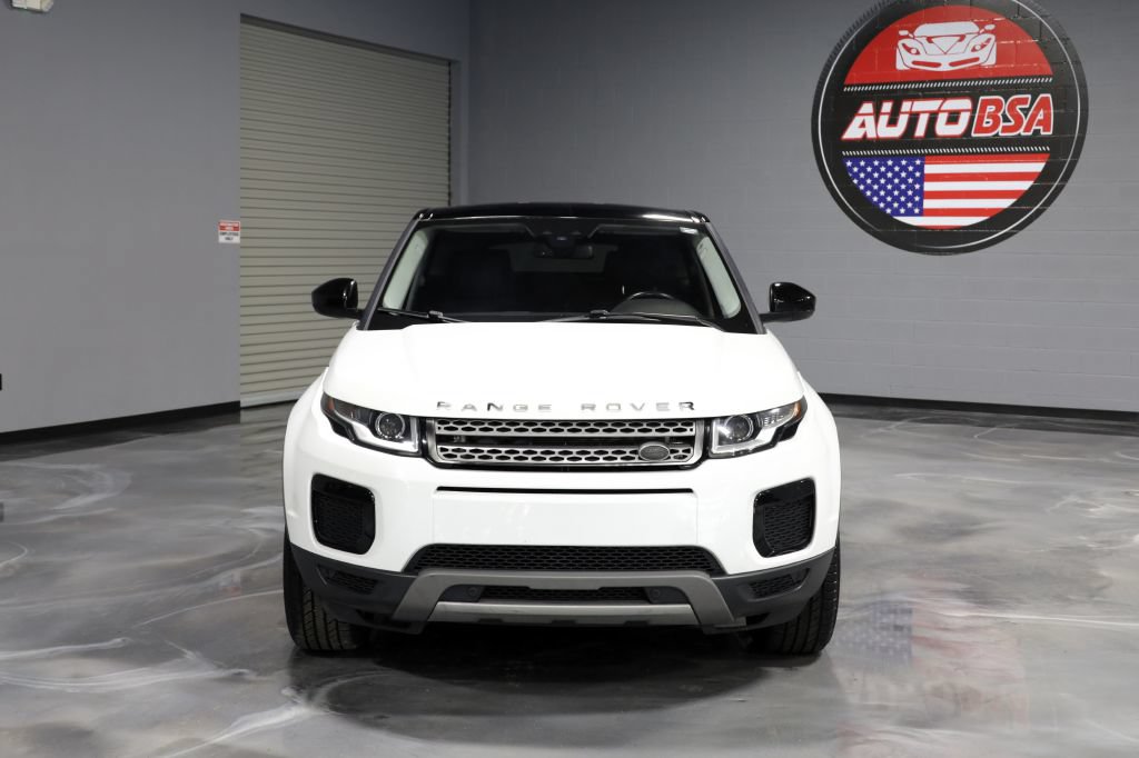 Used 2018 Land Rover Range Rover Evoque SE AWD/4WD image 2