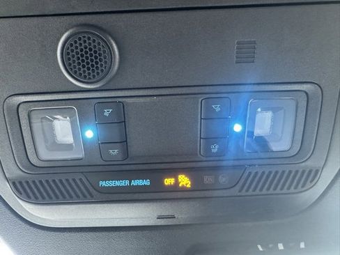 Used 2025 Ford Bronco Badlands image 26