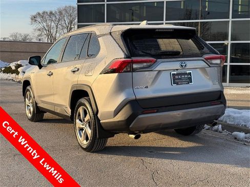 Used 2020 Toyota RAV4 Limited image 5