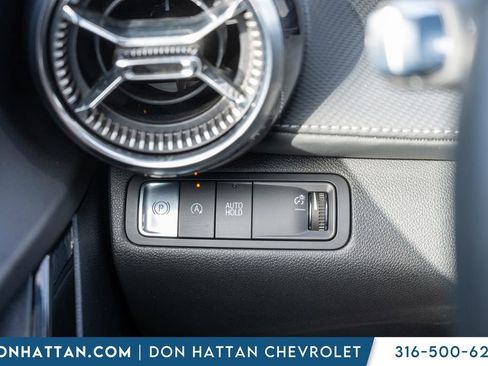 Used 2025 Chevrolet Equinox LT image 14