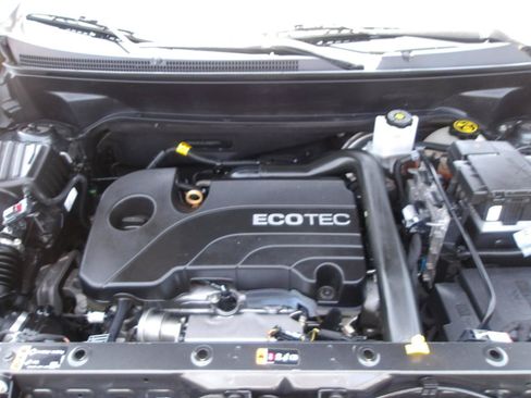 Used 2020 Chevrolet Equinox LS w/ LS Convenience Package FWD image 27