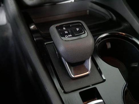 Used 2023 Nissan Rogue SV image 20