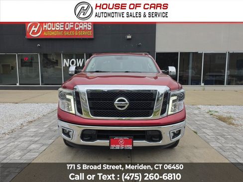 Used 2017 Nissan Titan SL w/ SL Towing Convenience Package AWD/4WD image 1