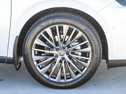 New 2026 Lexus RX 450h AWD image 10