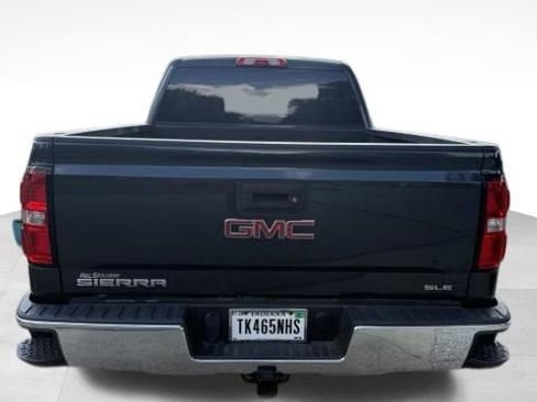 Used 2017 GMC Sierra 1500 SLE w/ SLE Value Package RWD image 9