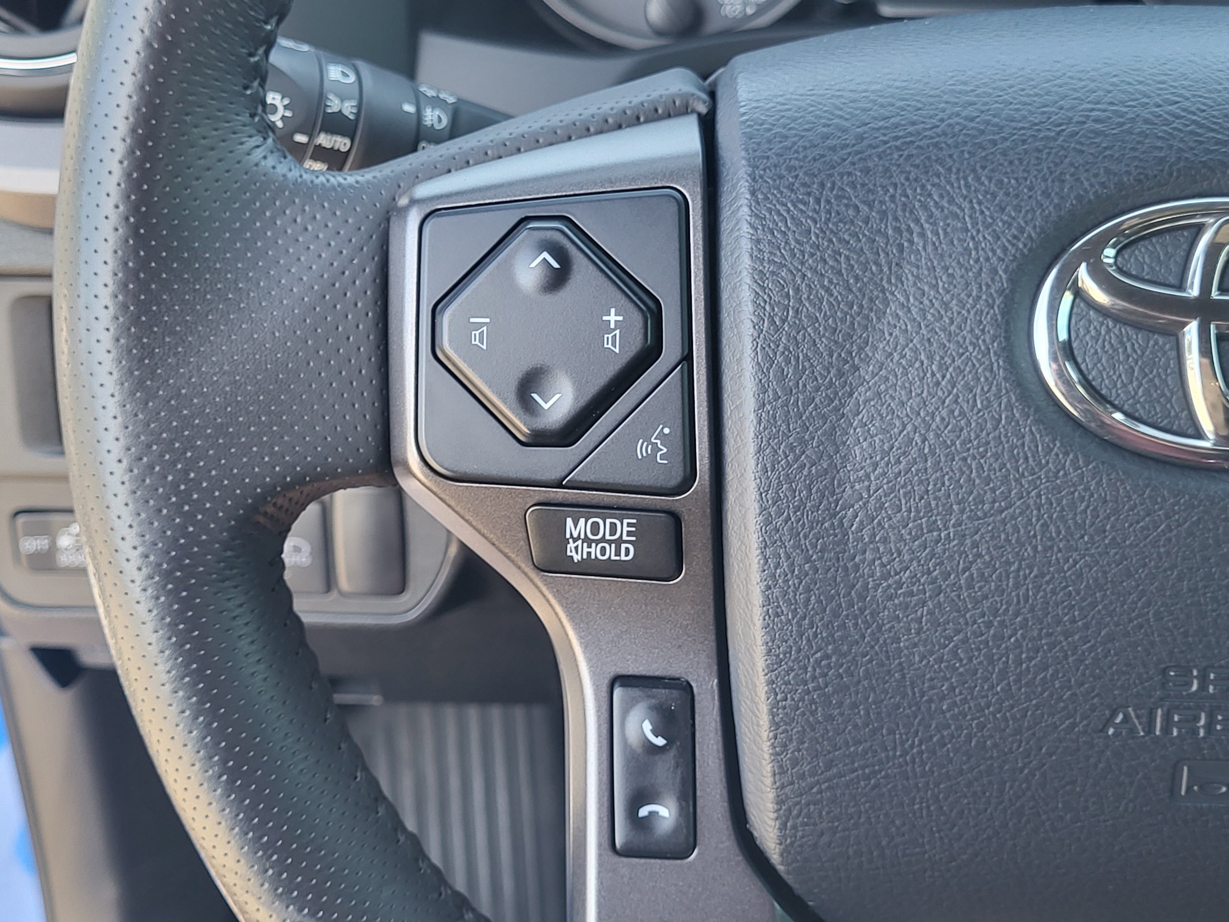 Used 2019 Toyota Tacoma TRD Pro w/ Desert Air Intake Package AWD/4WD image 15