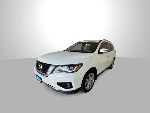 Used 2019 Nissan Pathfinder SL w/ SL Premium Package AWD/4WD image 4