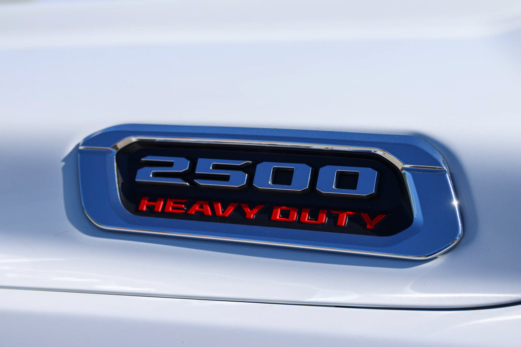 Used 2024 RAM 2500 Big Horn AWD/4WD image 9