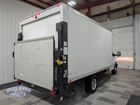 Used 2022 Chevrolet Express 3500 w/ Power Convenience Package image 4
