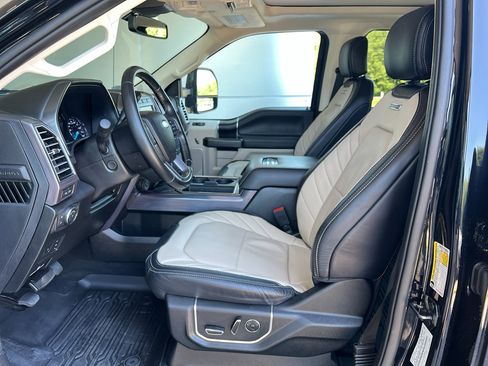 Used 2021 Ford F350 Limited image 11