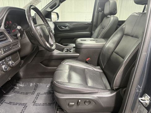 Used 2021 Chevrolet Suburban RST AWD/4WD image 11