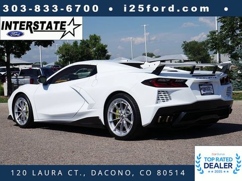 Used 2022 Chevrolet Corvette Stingray Premium Conv w/ Z51 Performance Package RWD image 3