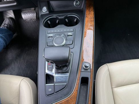 Used 2017 Audi A4 2.0T Premium image 17