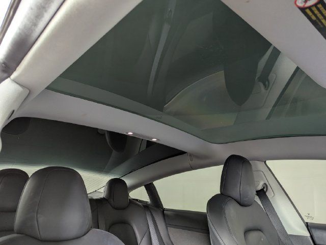 Used 2020 Tesla Model 3 Standard Range Plus RWD image 20