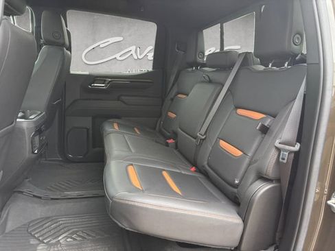 Used 2023 GMC Sierra 1500 AT4 w/ Technology Package AWD/4WD image 22